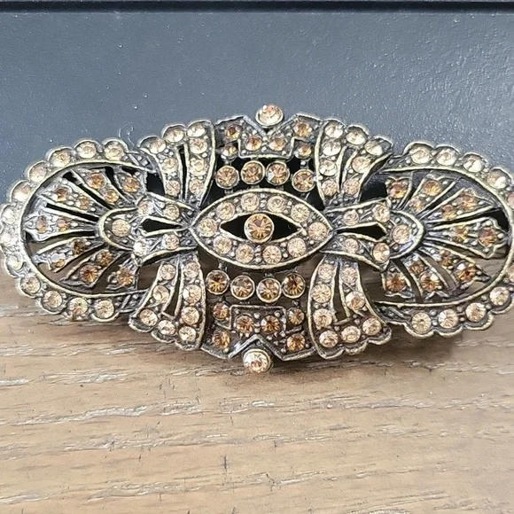 Elegant brown and Gold Brooch with chrystals. - Picture 2 of 4